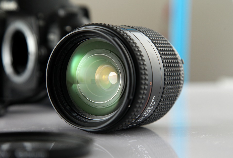 NIKONマニュアルレンズ AIとAI Sの違い