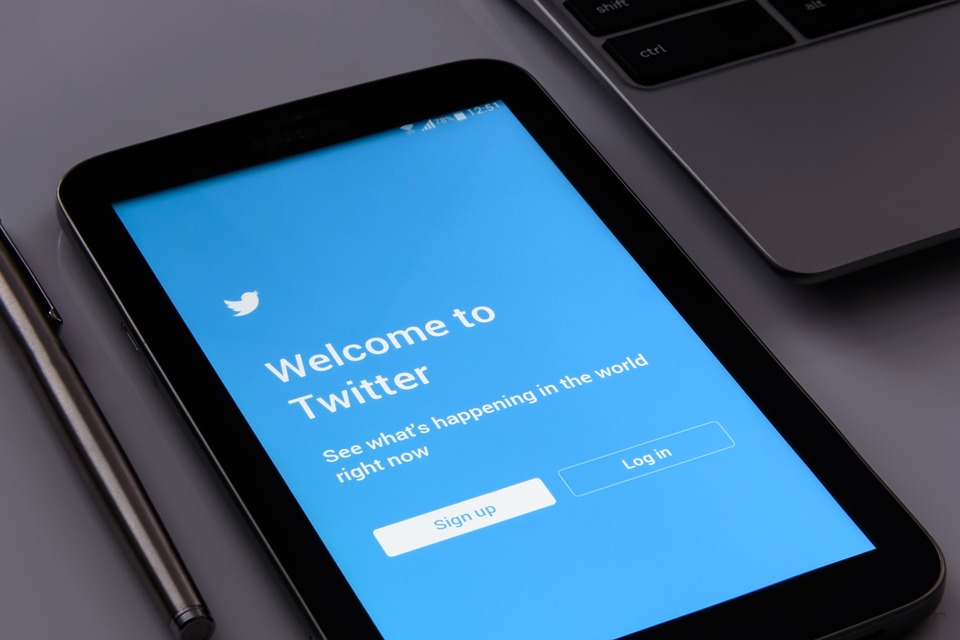 Twitterツイッターのアカウントの登録方法と使い方を解説!!